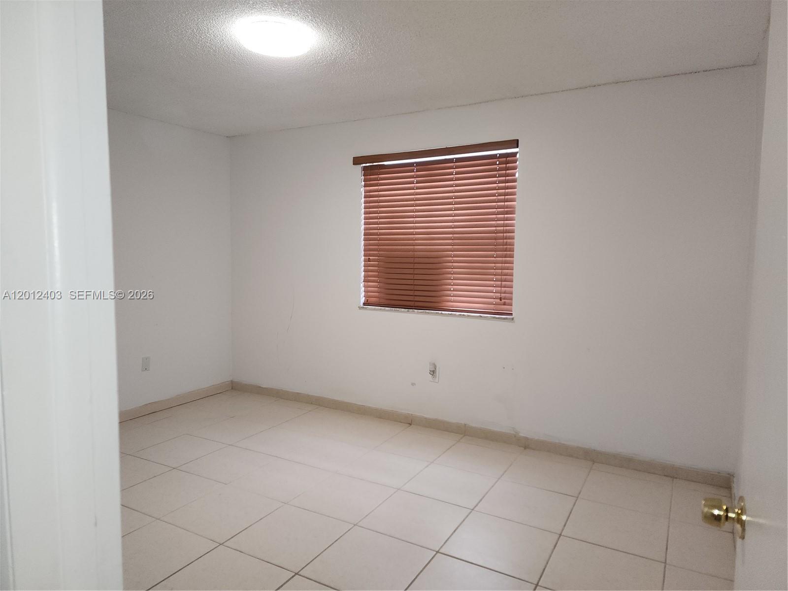 8990 SW 24th St #19, Miami FL 33165