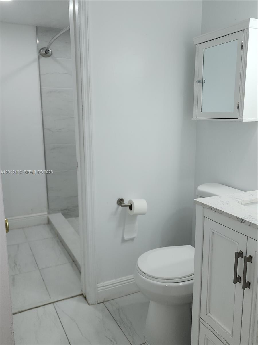 8990 SW 24th St #19, Miami FL 33165