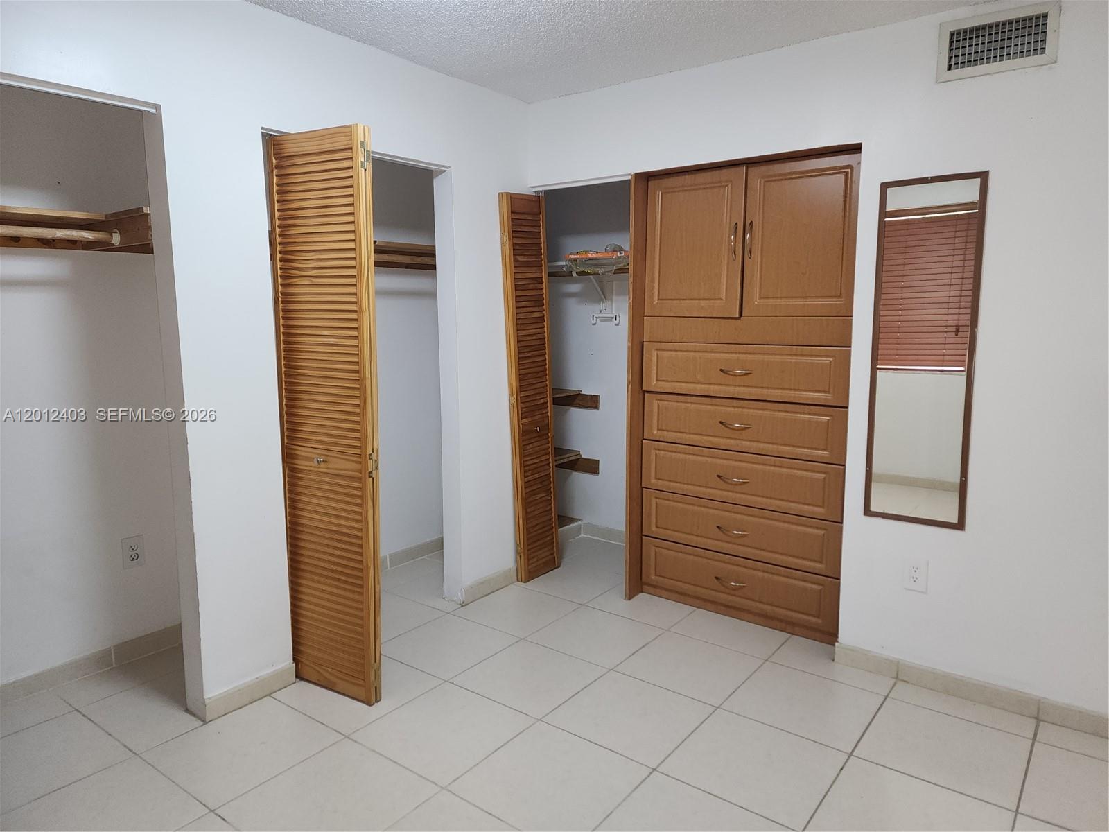 8990 SW 24th St #19, Miami FL 33165