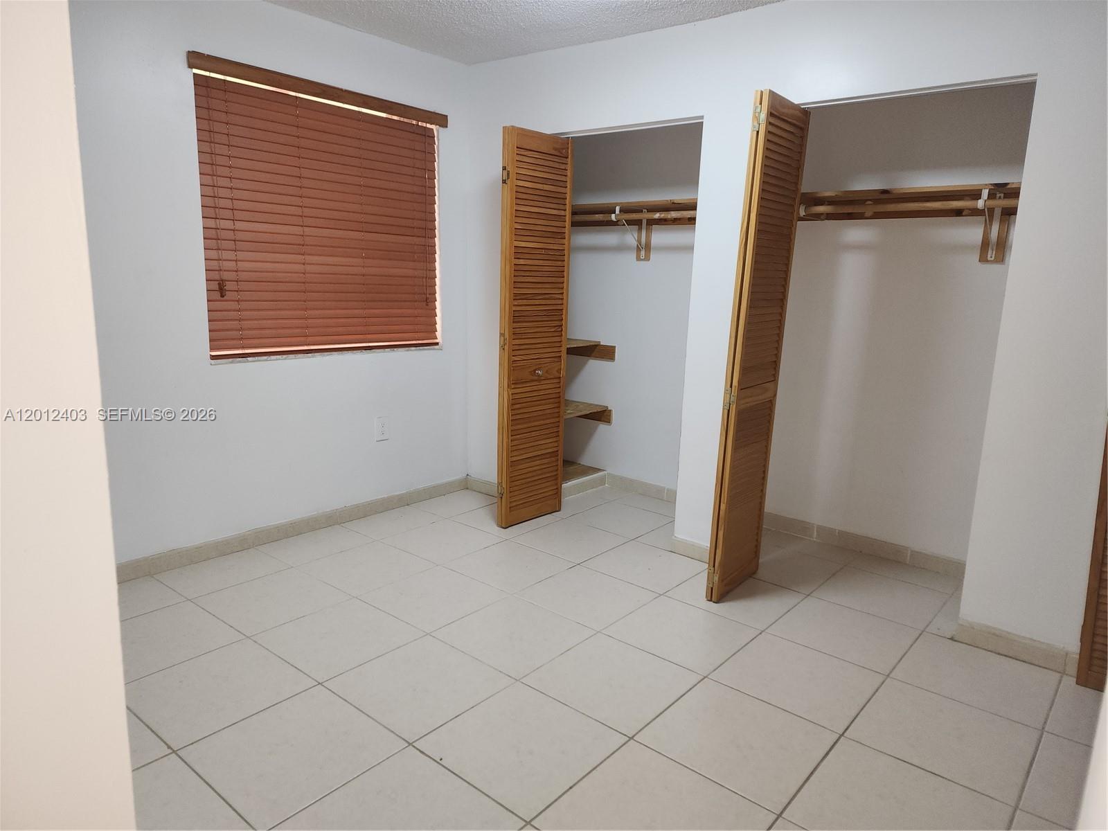 8990 SW 24th St #19, Miami FL 33165