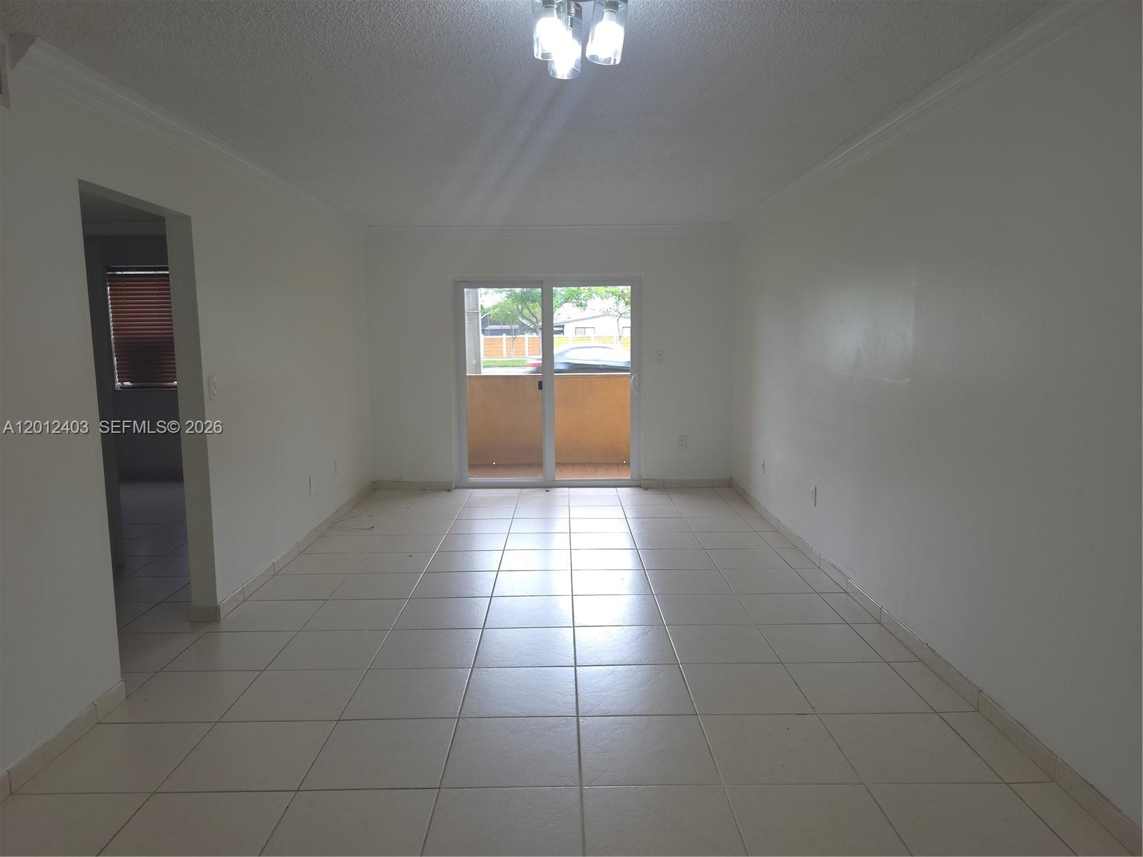8990 SW 24th St #19, Miami FL 33165