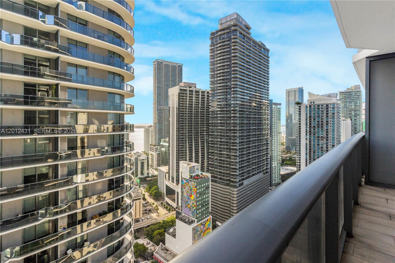 55 SW 9th St #3402, Miami FL 33130