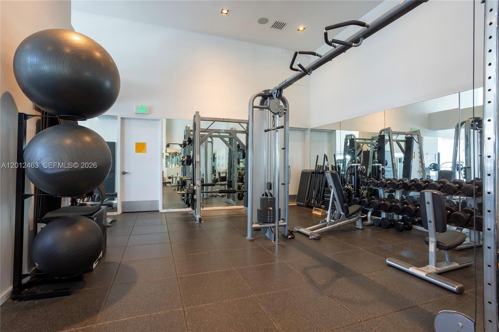 1040 Biscayne Blvd #1602, Miami FL 33132
