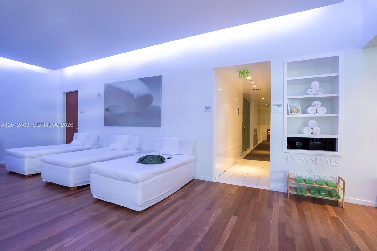 1040 Biscayne Blvd #1602, Miami FL 33132