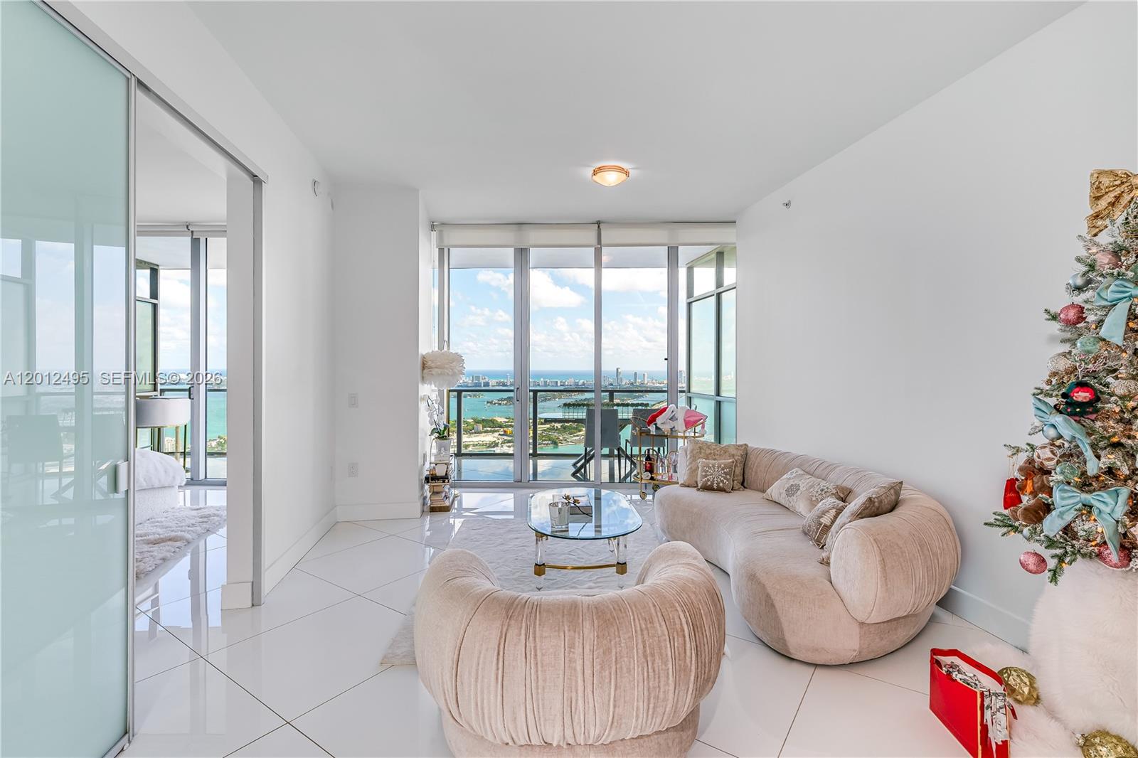 1100 Biscayne Blvd #5702, Miami FL 33132
