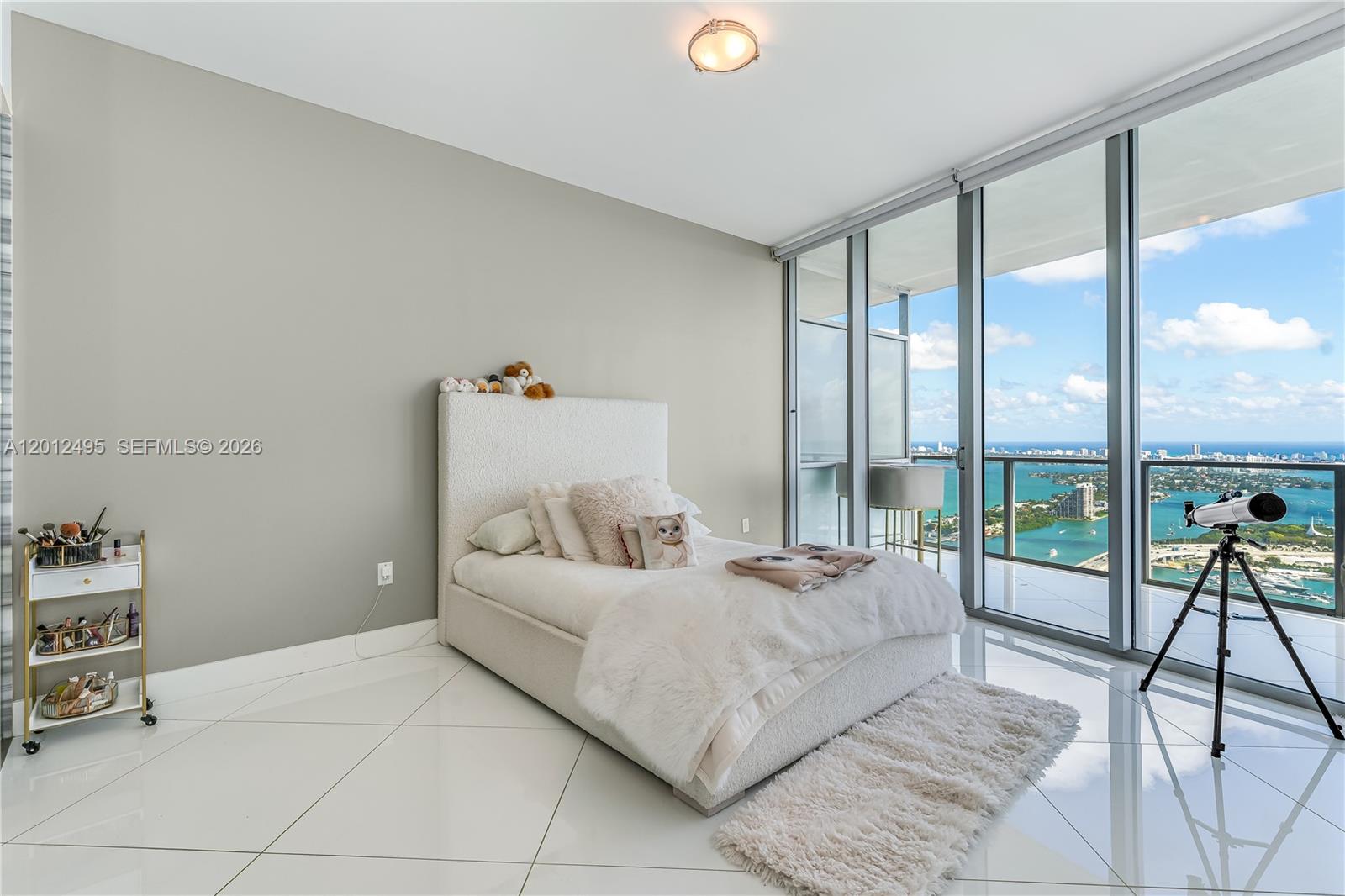 1100 Biscayne Blvd #5702, Miami FL 33132