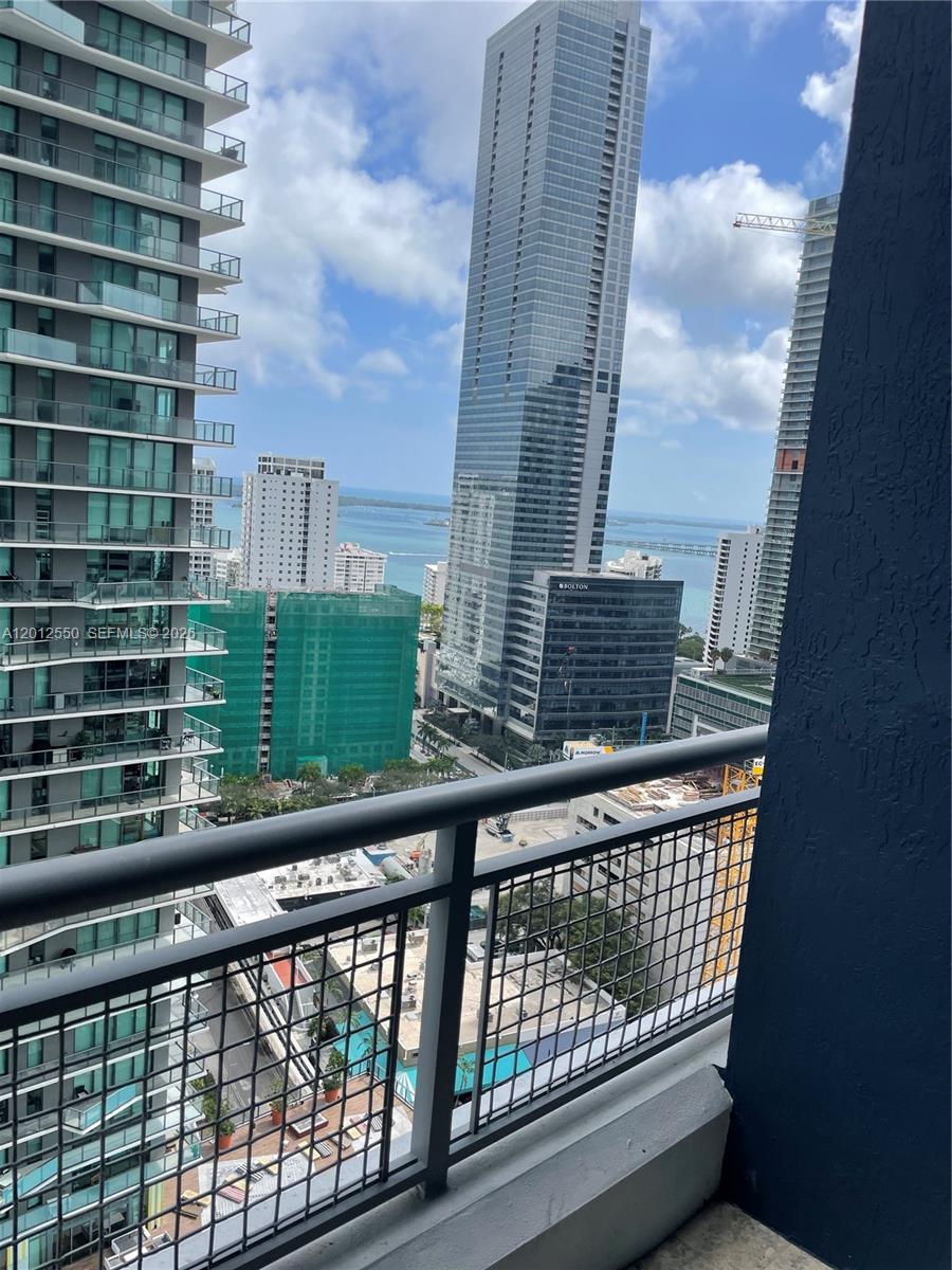 60 SW 13th St #2414, Miami FL 33130