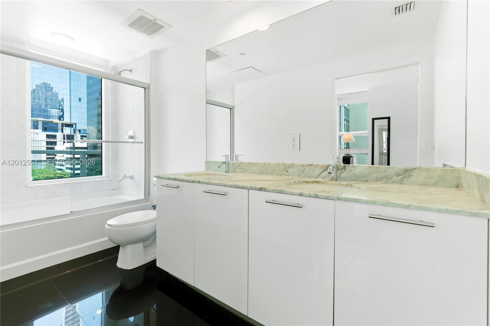 950 Brickell Bay Dr #601, Miami FL 33131