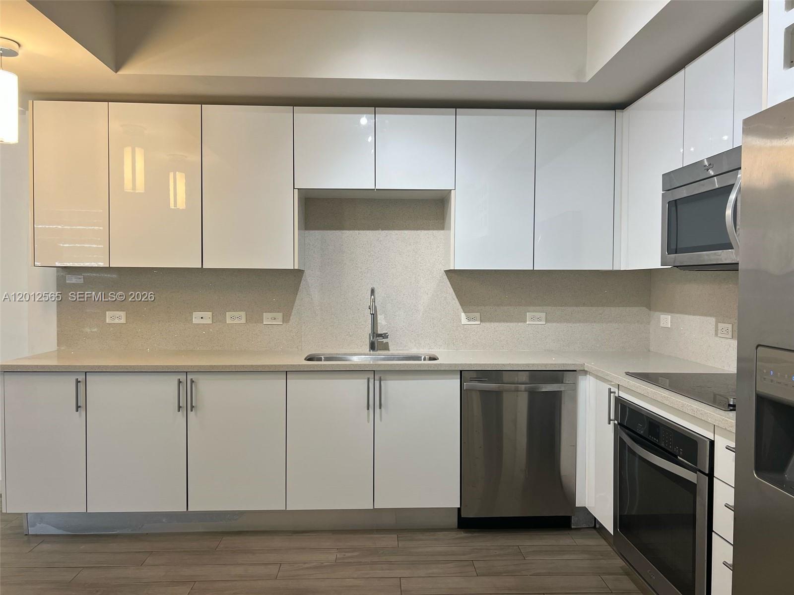 999 SW 1st Ave #1601, Miami FL 33130