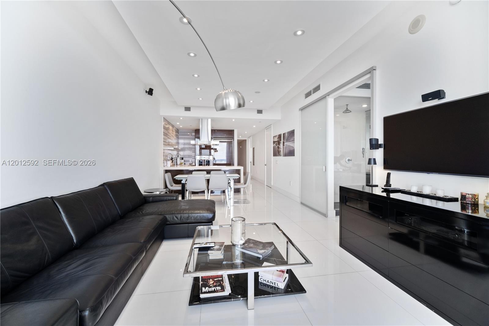 1100 Biscayne Blvd #5802, Miami FL 33132