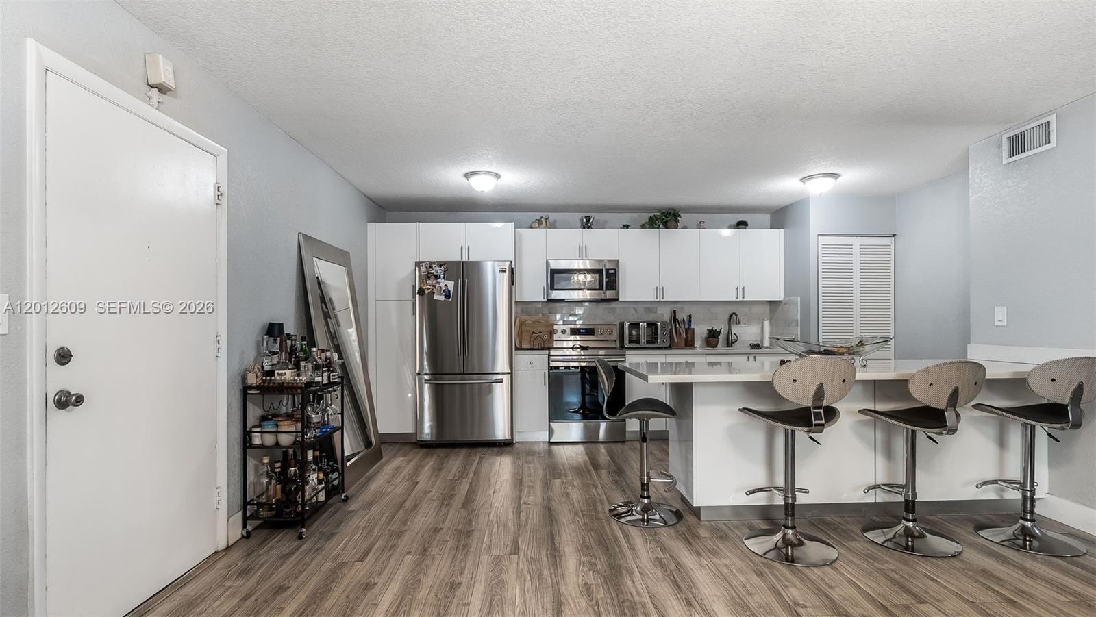 7208 Fairway Dr #I9, Miami Lakes FL 33014