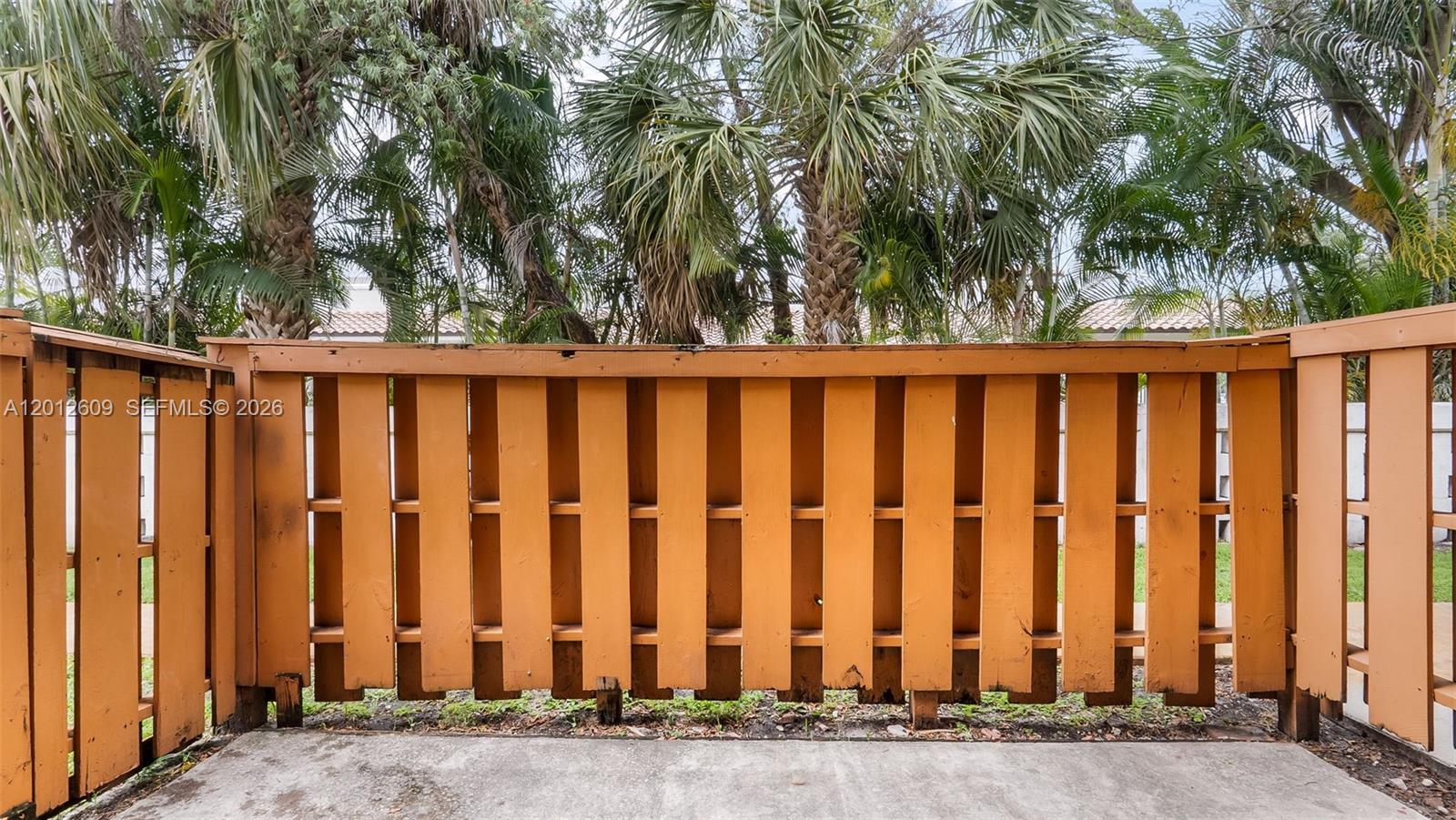 7208 Fairway Dr #I9, Miami Lakes FL 33014