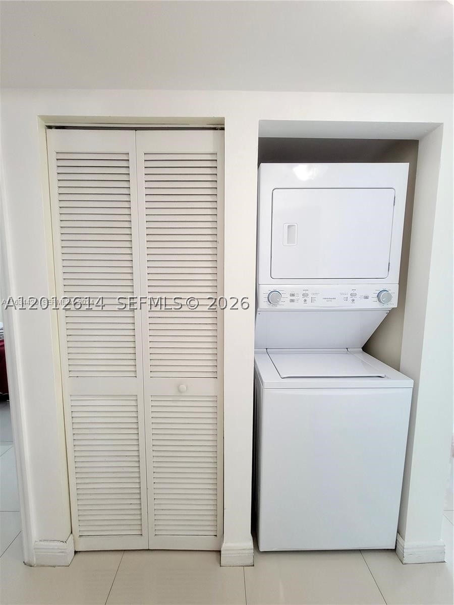 60 NW 37th Ave #1208, Miami FL 33125