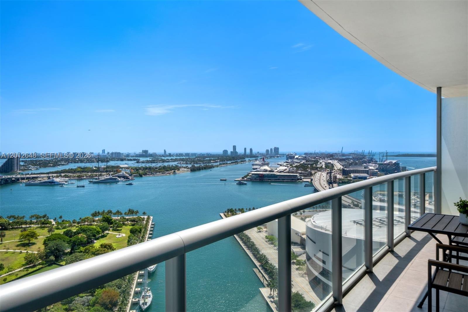 888 Biscayne Blvd #3111, Miami FL 33132