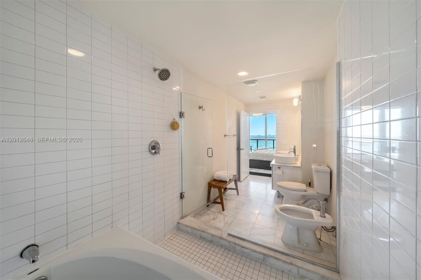 888 Biscayne Blvd #3111, Miami FL 33132