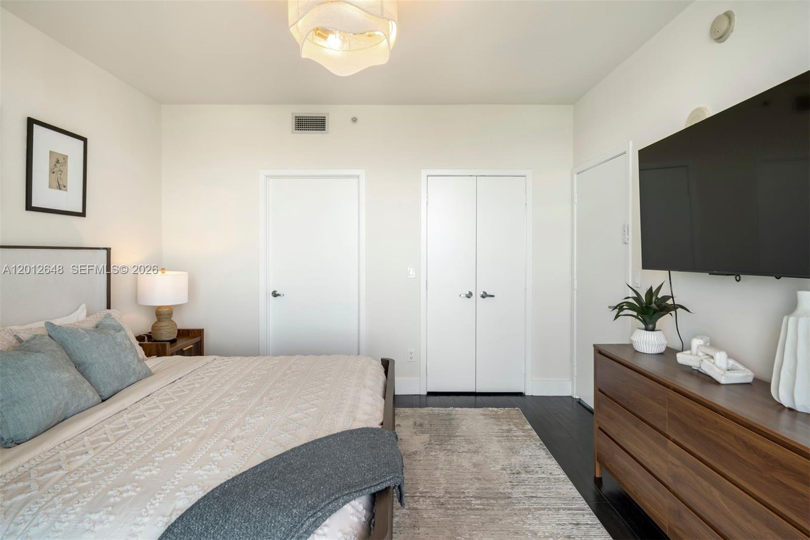 888 Biscayne Blvd #3111, Miami FL 33132