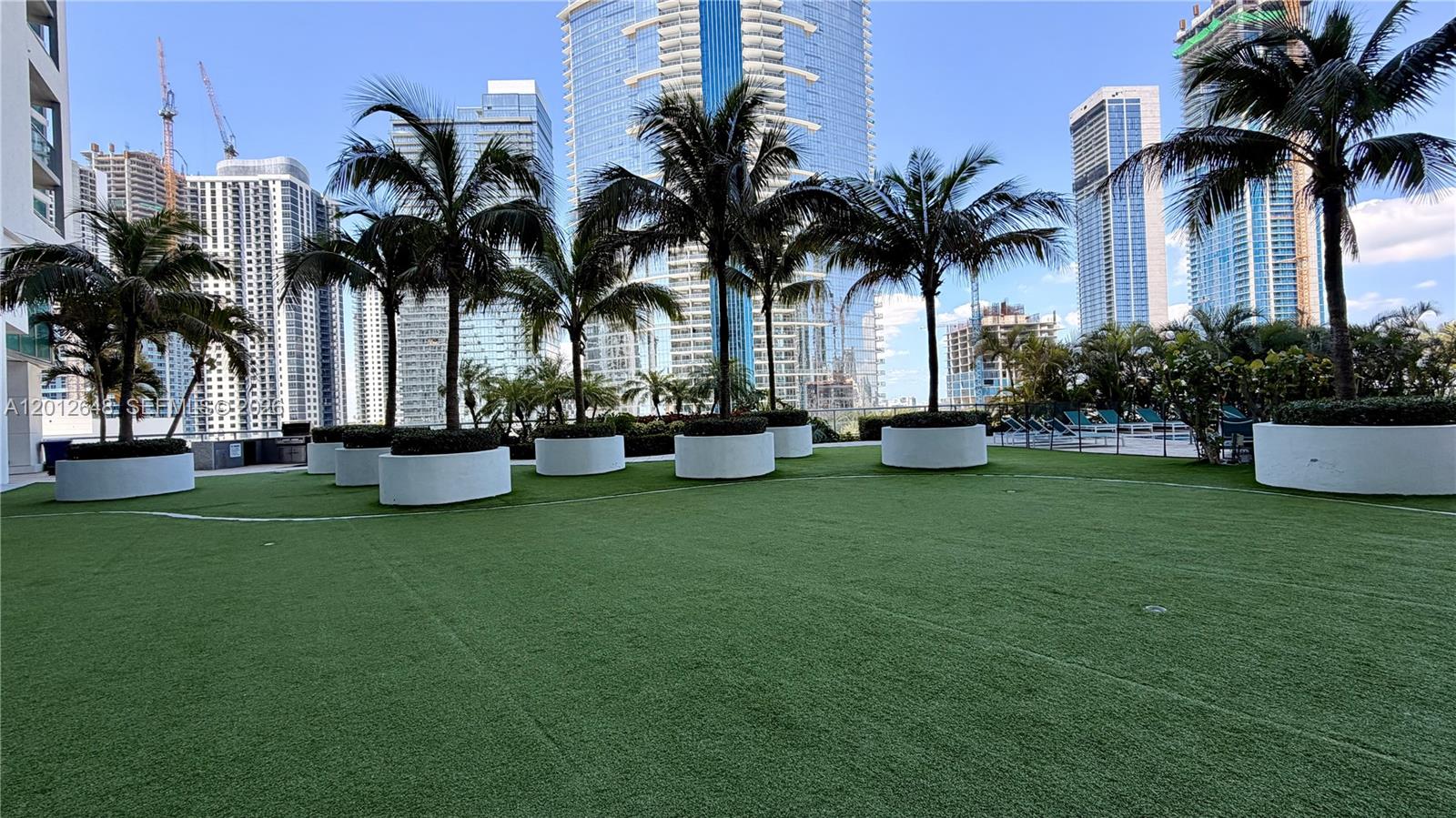 888 Biscayne Blvd #3111, Miami FL 33132