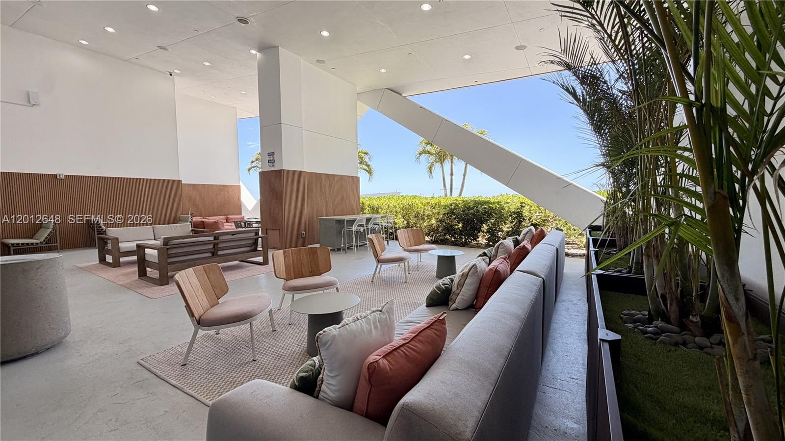 888 Biscayne Blvd #3111, Miami FL 33132