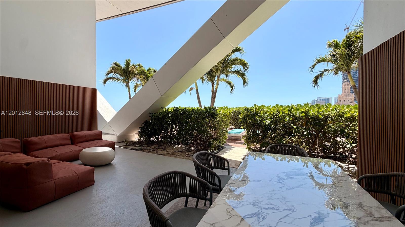 888 Biscayne Blvd #3111, Miami FL 33132