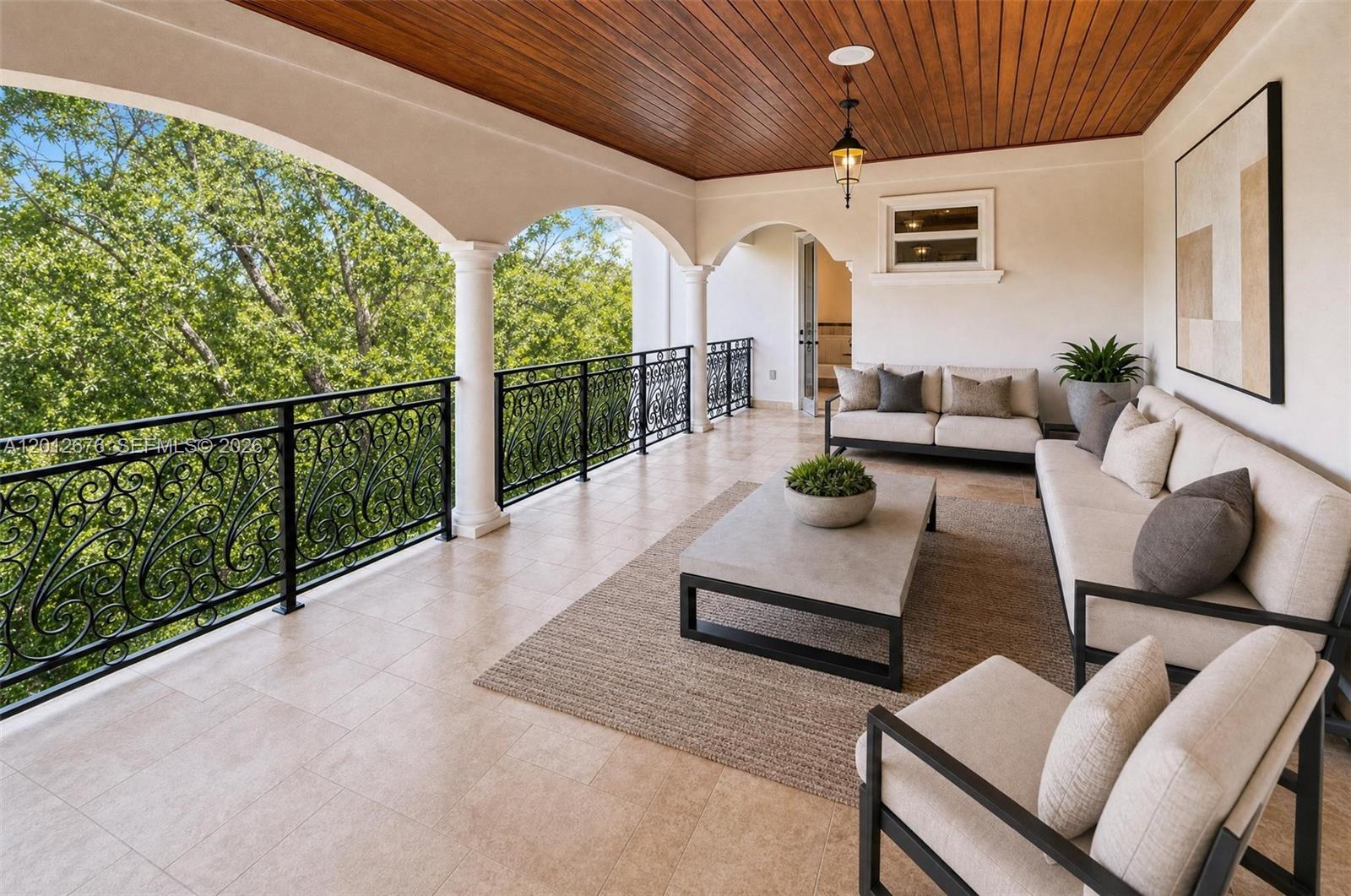 7480 SW 100th St, Pinecrest FL 33156