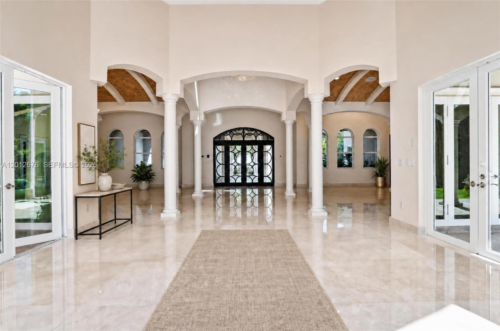 7480 SW 100th St, Pinecrest FL 33156