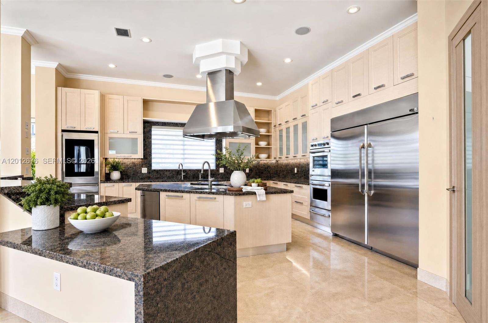 7480 SW 100th St, Pinecrest FL 33156