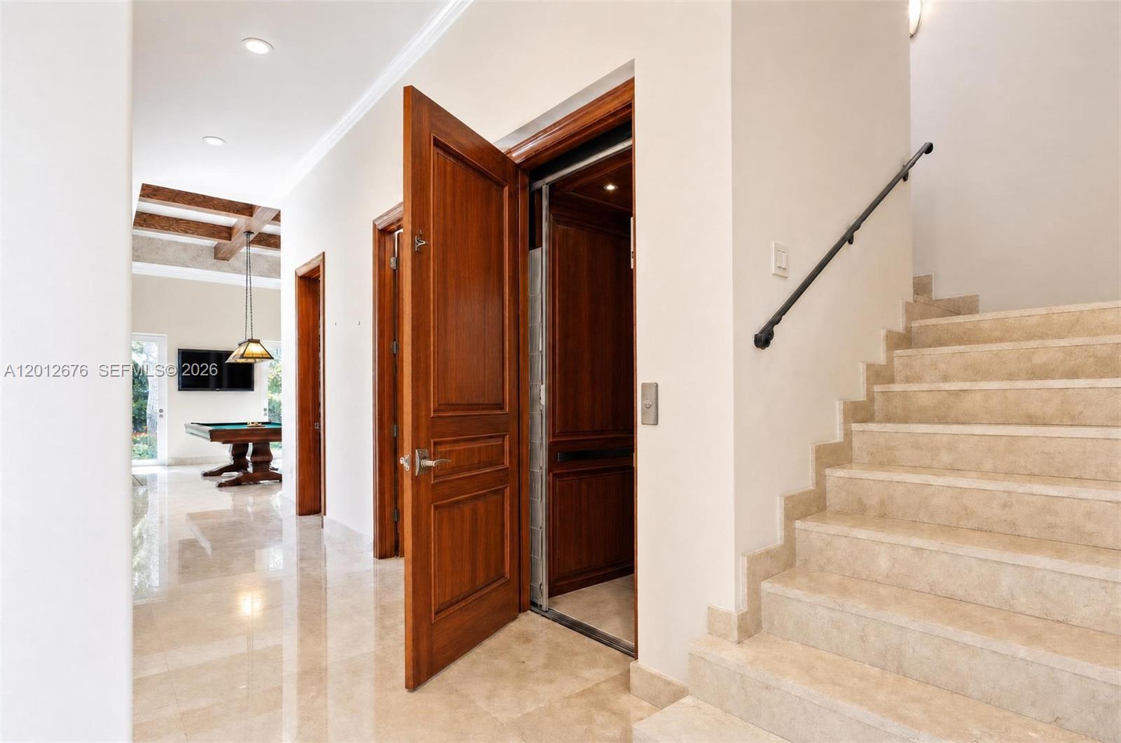 7480 SW 100th St, Pinecrest FL 33156