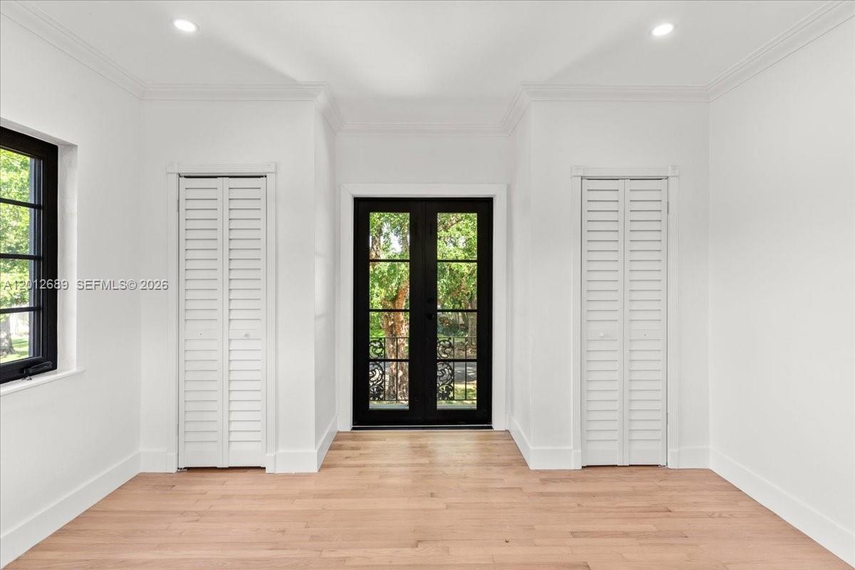1426 Robbia Ave, Coral Gables FL 33146