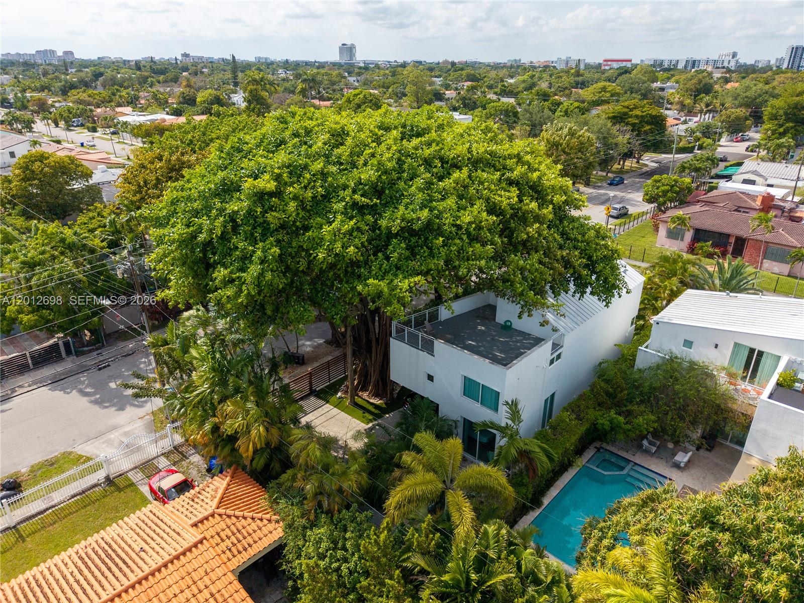 1898 SW 17th St, Miami FL 33145