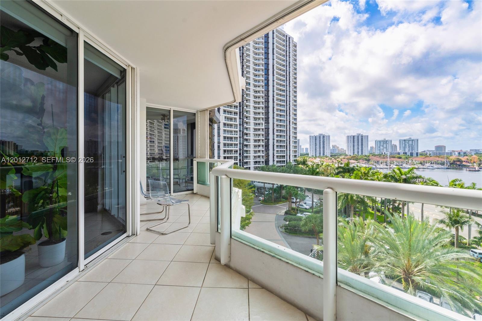 21205 YACHT CLUB DR #805, Aventura FL 33180