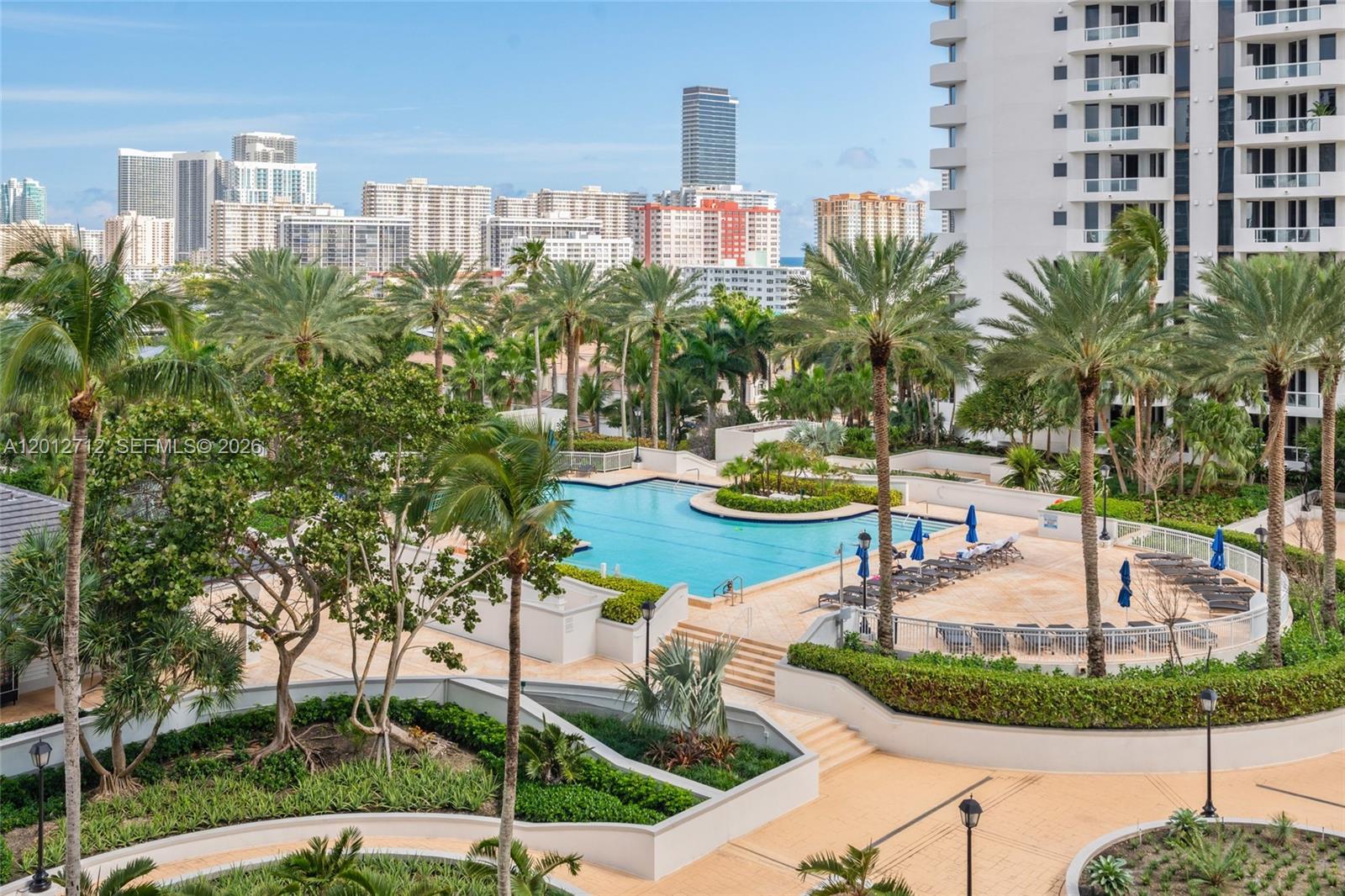 21205 YACHT CLUB DR #805, Aventura FL 33180