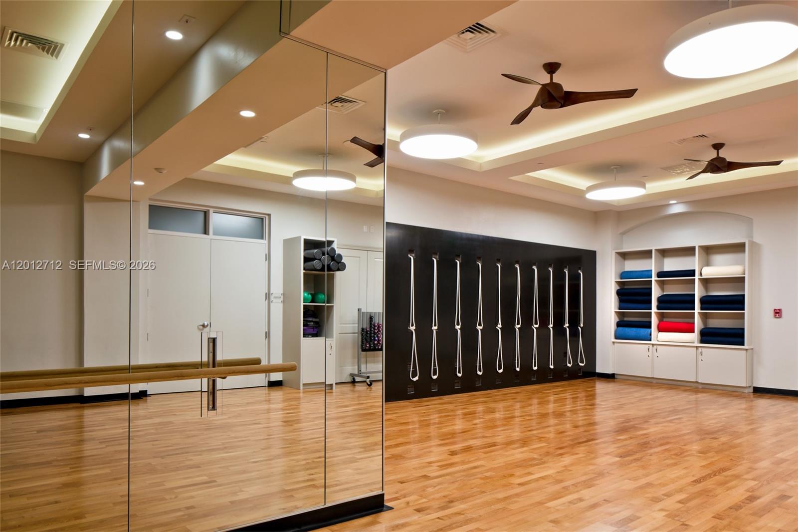 21205 YACHT CLUB DR #805, Aventura FL 33180