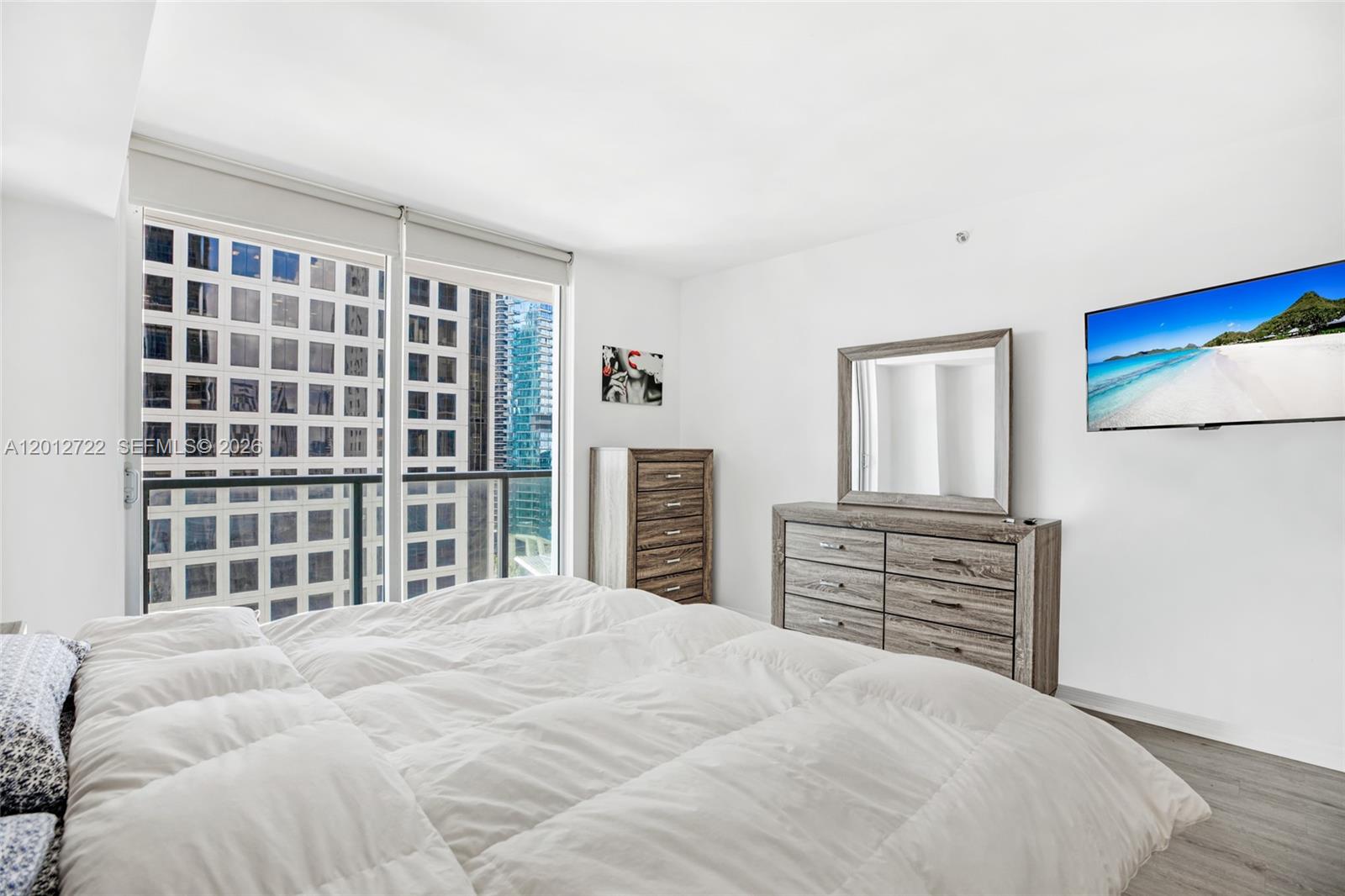 500 Brickell Ave #2508, Miami FL 33131