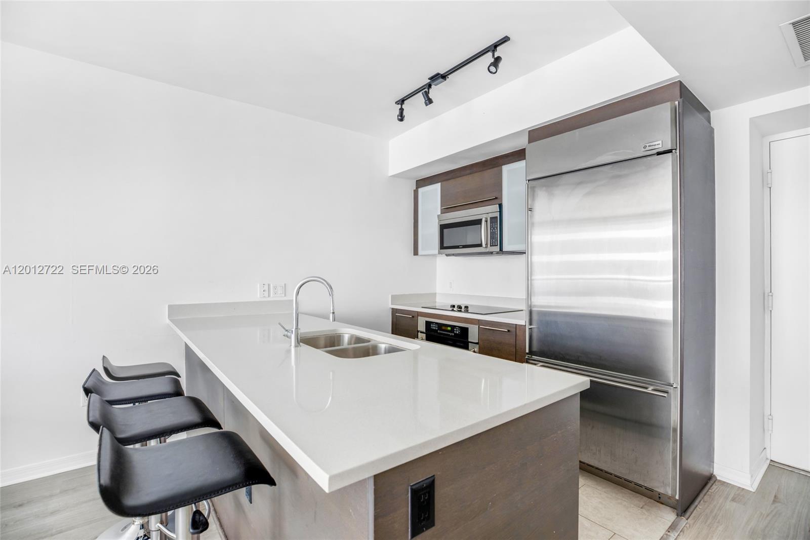 500 Brickell Ave #2508, Miami FL 33131