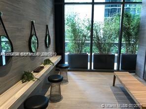 55 SW 9th St #2504, Miami FL 33130
