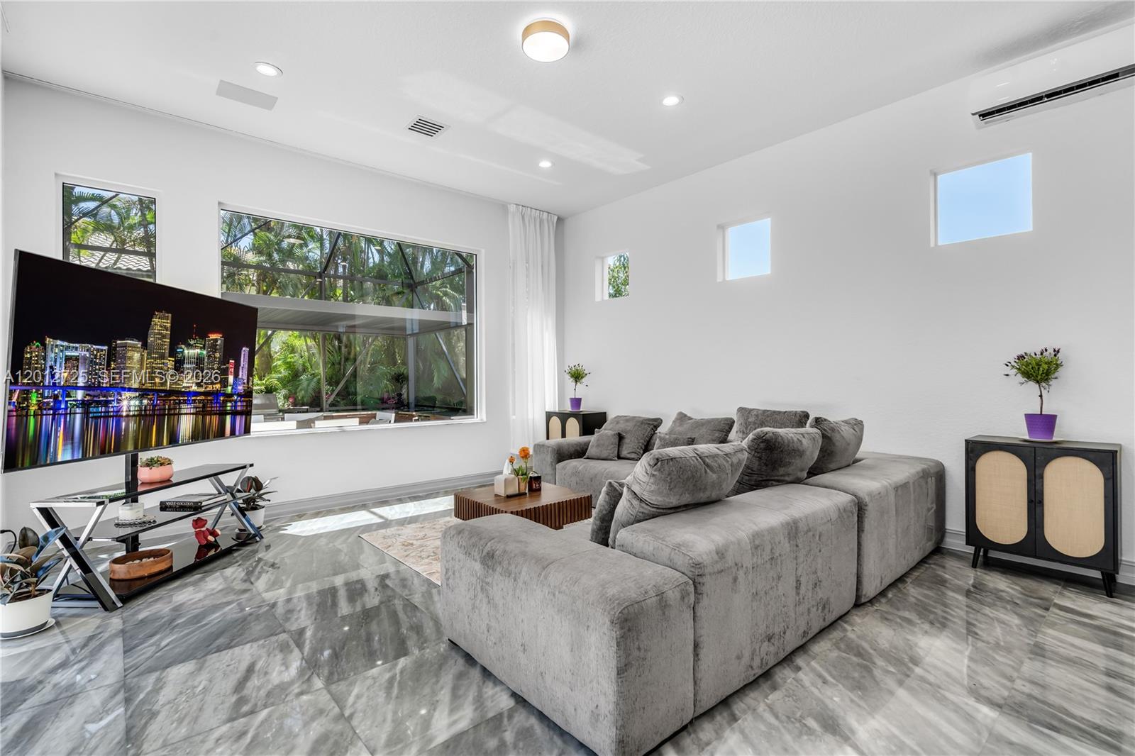 6803 NW 116th Ave, Parkland FL 33076
