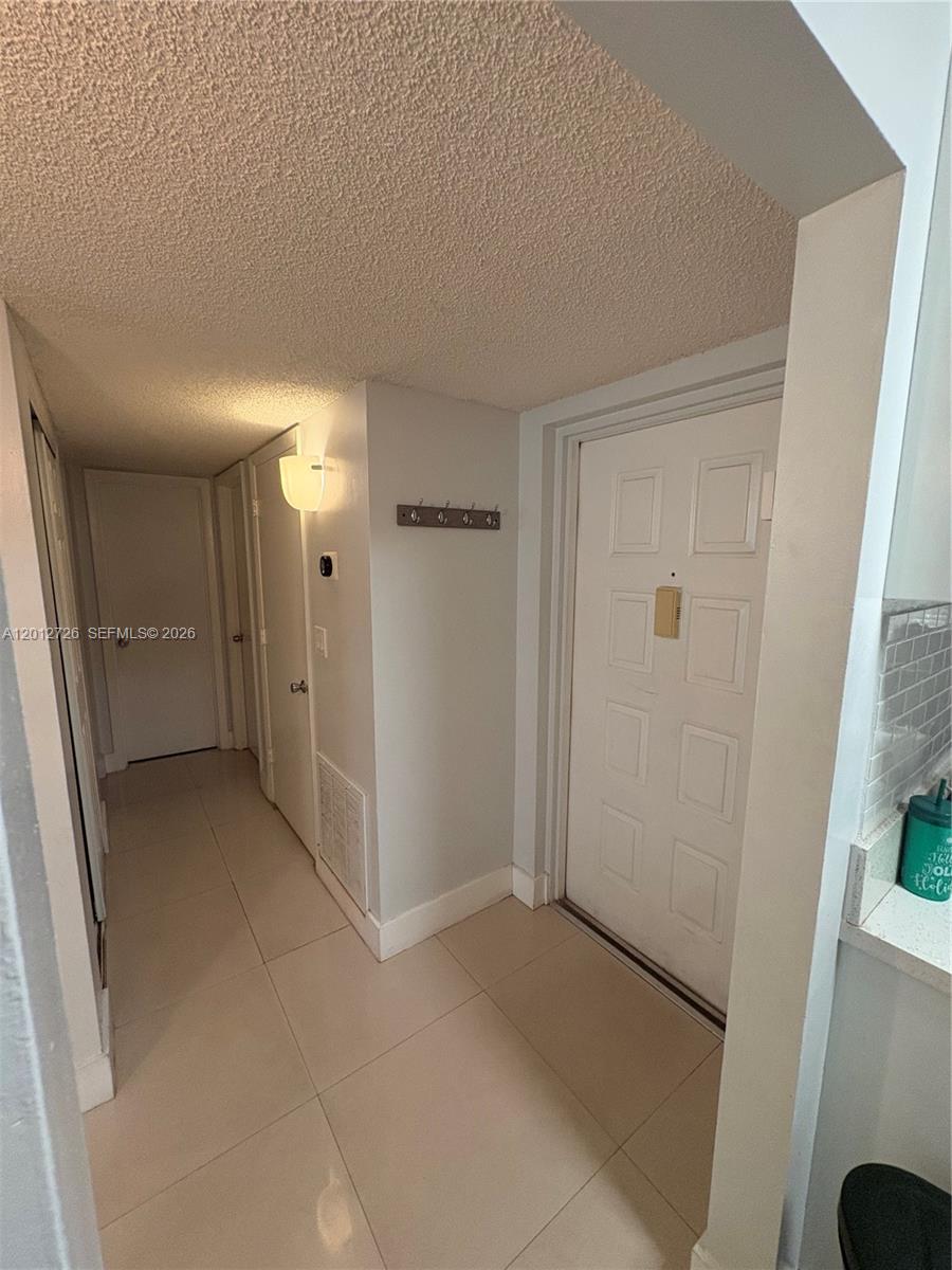9531 Seagrape Dr #106, Davie FL 33324