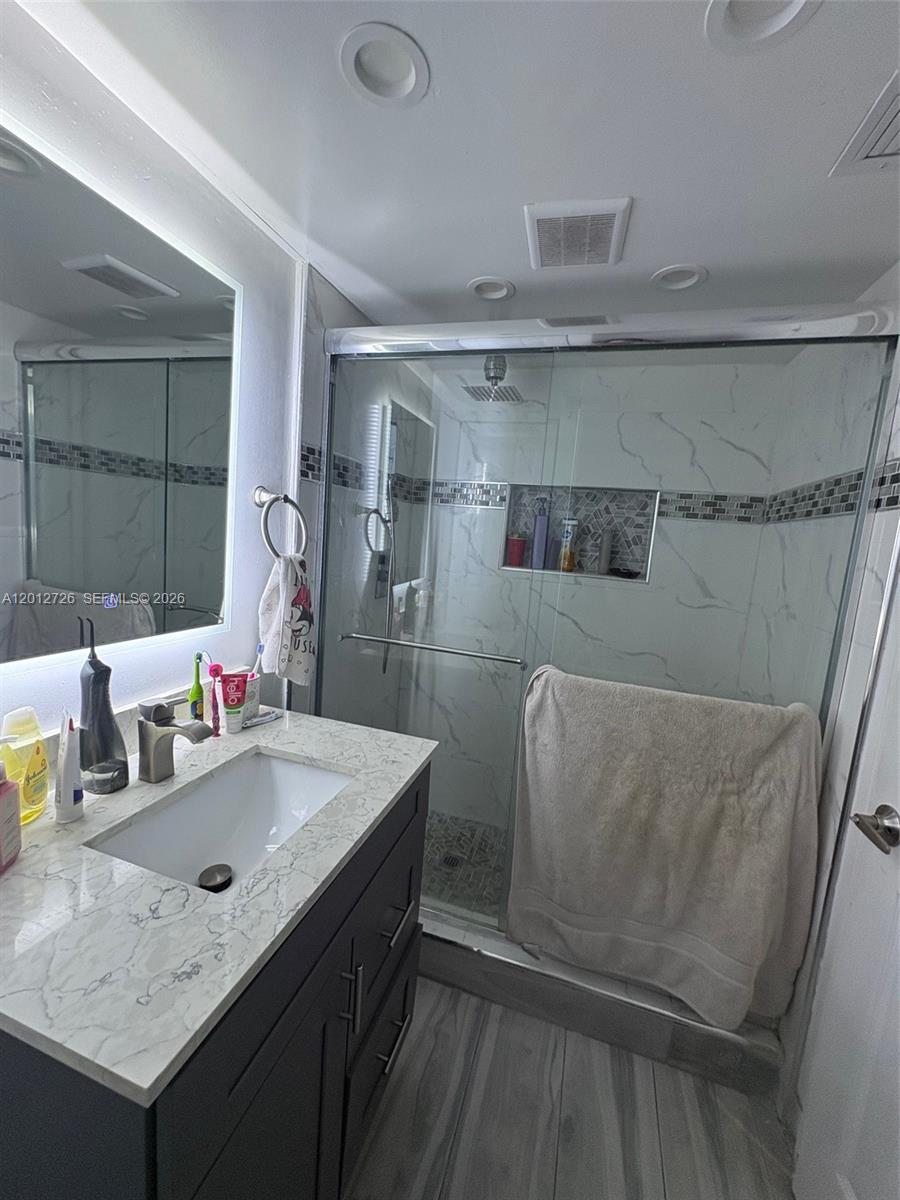 9531 Seagrape Dr #106, Davie FL 33324