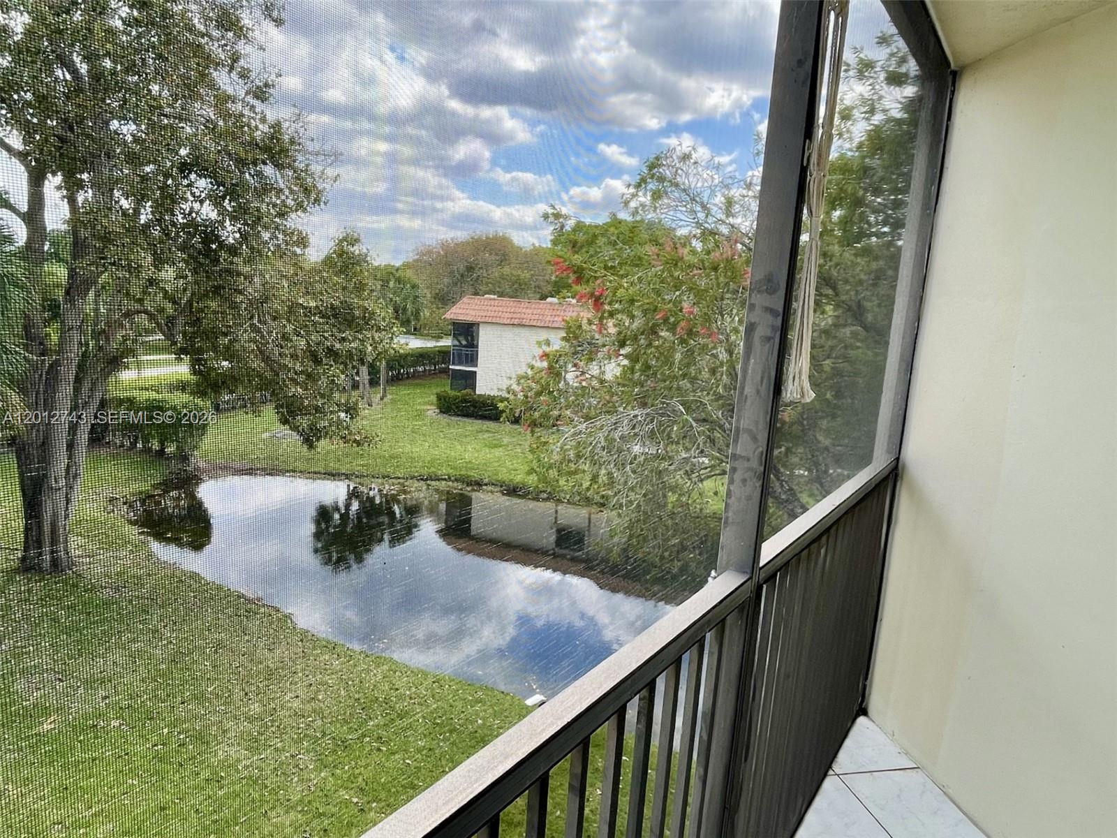 491 Racquet Club Rd #303, Weston FL 33326