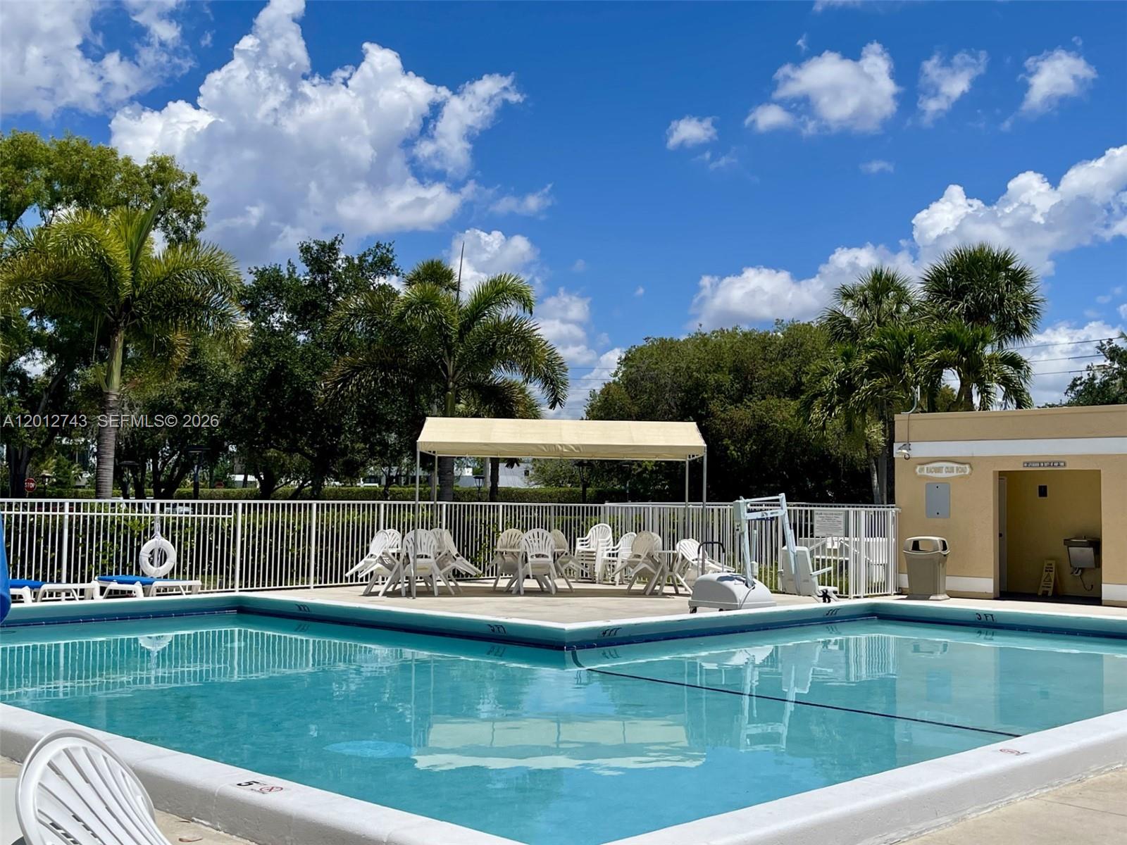 491 Racquet Club Rd #303, Weston FL 33326