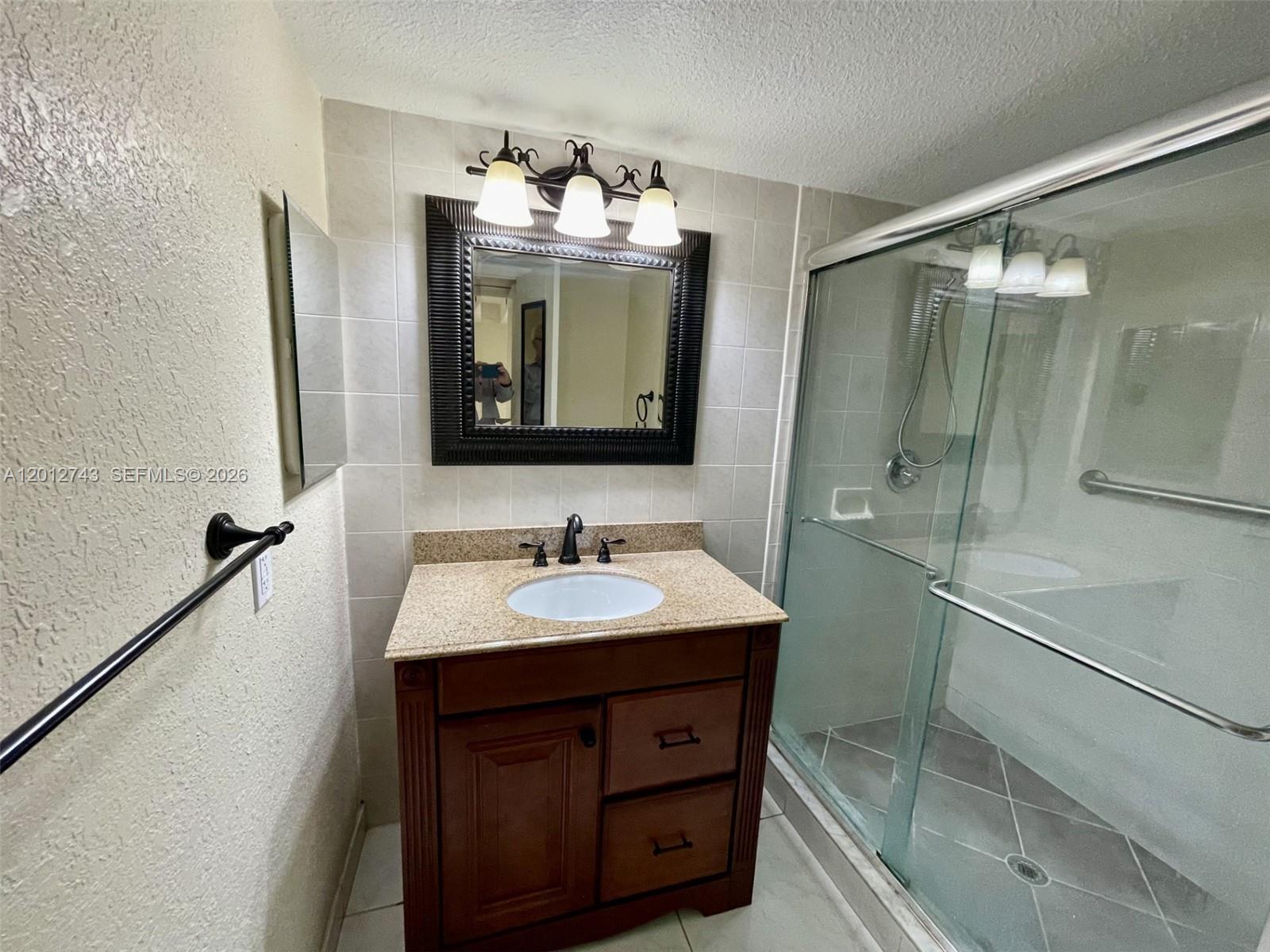 491 Racquet Club Rd #303, Weston FL 33326