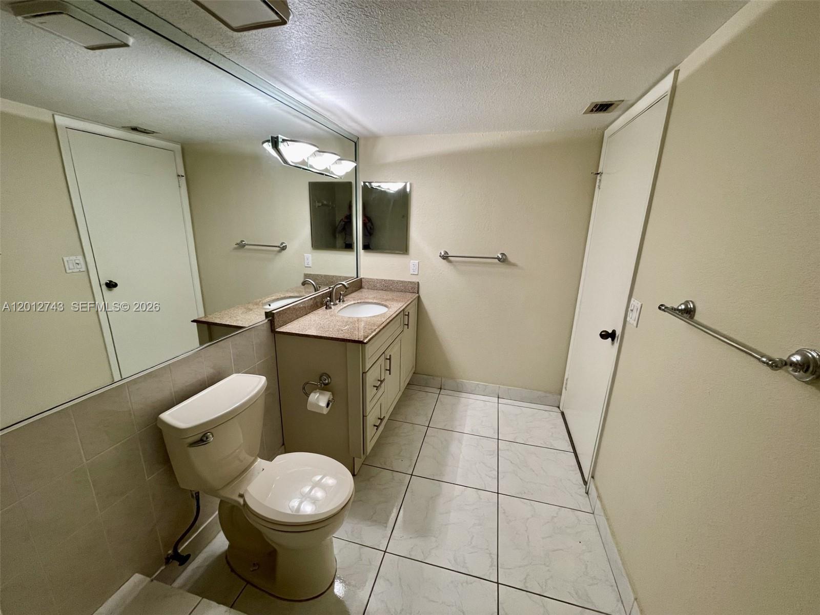 491 Racquet Club Rd #303, Weston FL 33326