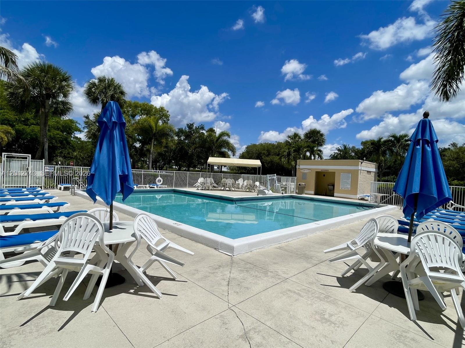 491 Racquet Club Rd #303, Weston FL 33326