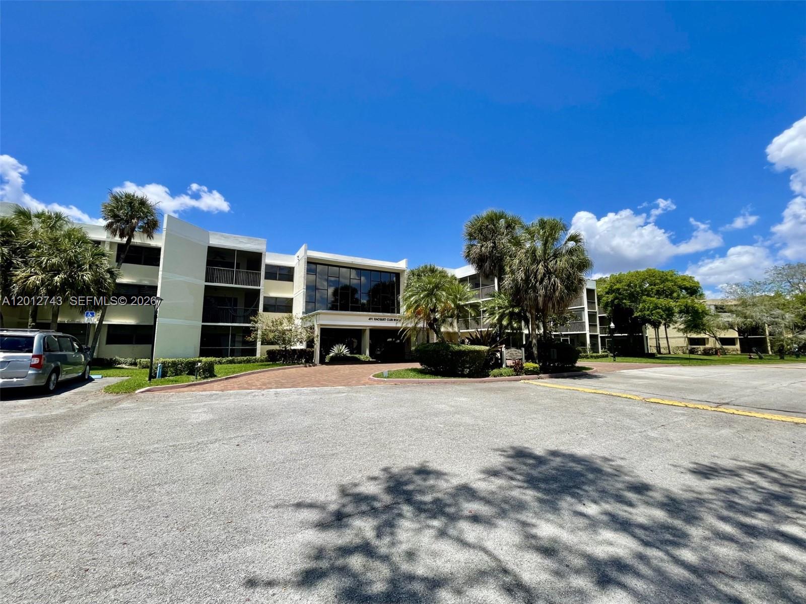 491 Racquet Club Rd #303, Weston FL 33326
