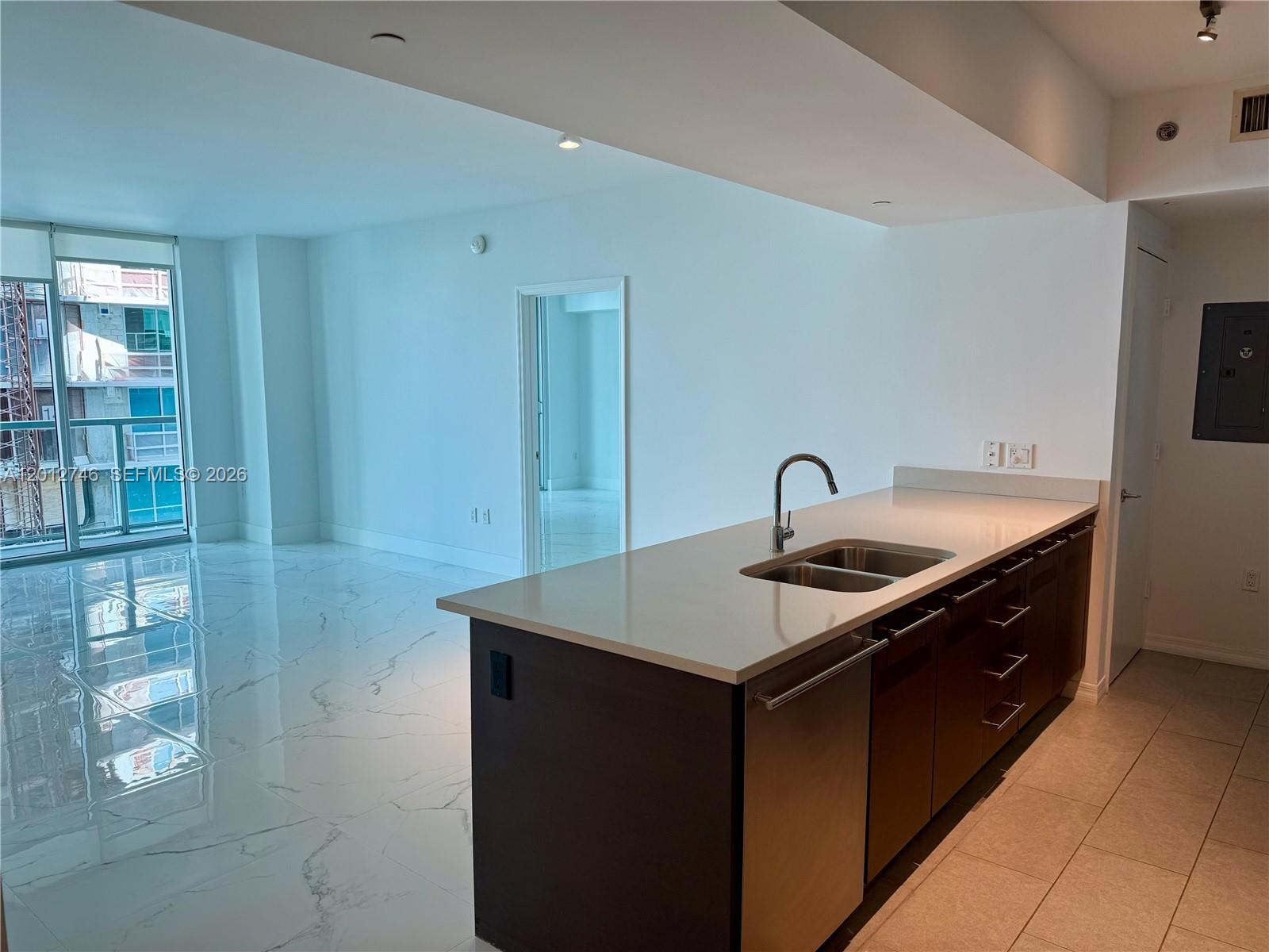 55 SE 6th St #1603, Miami FL 33131