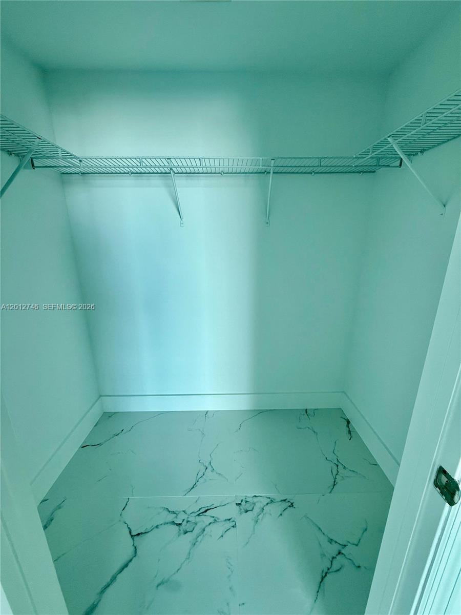 55 SE 6th St #1603, Miami FL 33131