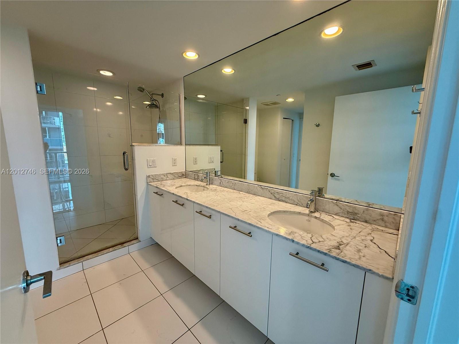 55 SE 6th St #1603, Miami FL 33131