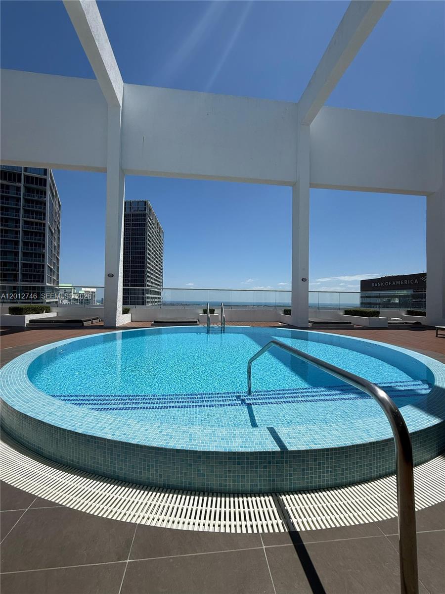 55 SE 6th St #1603, Miami FL 33131