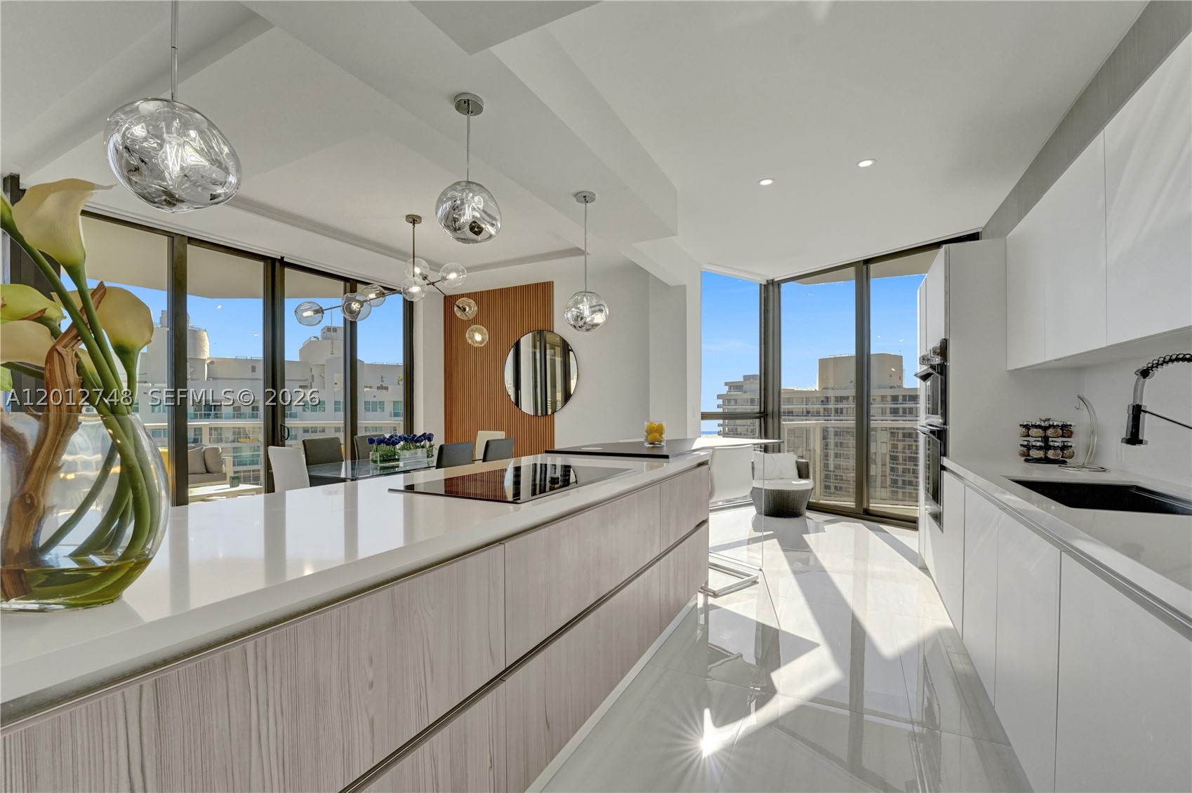 20281 E Country Club Dr #PH14, Aventura FL 33180