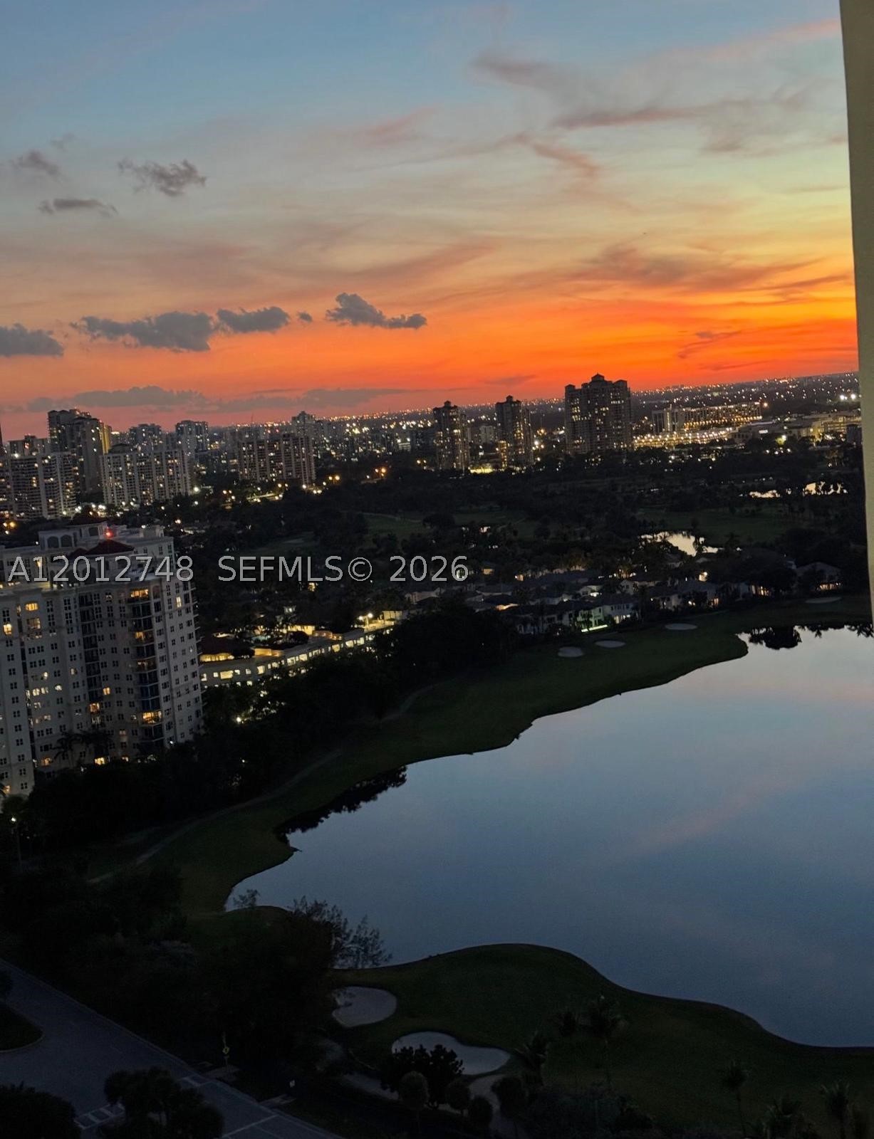 20281 E Country Club Dr #PH14, Aventura FL 33180